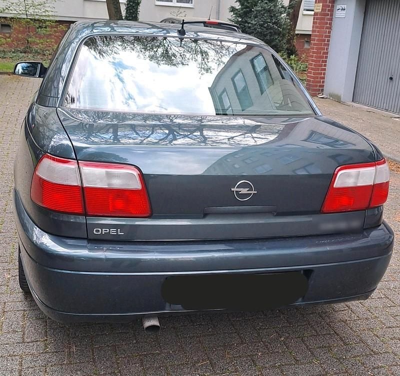 Gebraucht Opel Omega 144 PS (105 kW) 2001 Grün Limousine