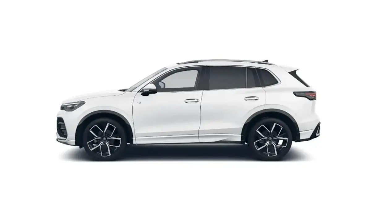 Gebraucht VW Tiguan R-line 150 PS (110 kW) 2024 Weiß SUV