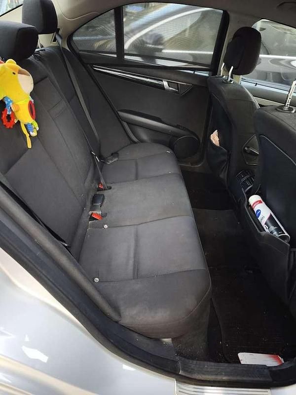 Gebraucht Mercedes C220 Elegance 170 PS (125 kW) 2009 Limousine