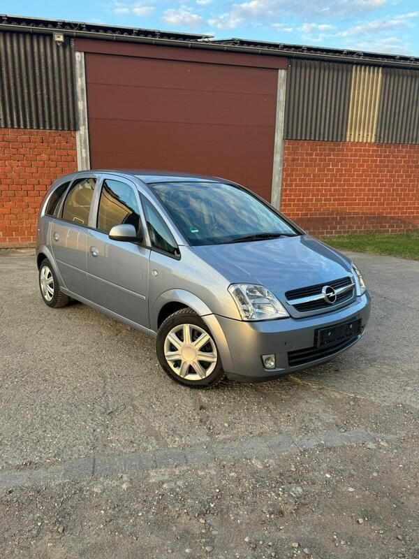 Grau Gebraucht 2005 Opel Meriva Van / Kleinbus | 2.200 € (Fairer Preis) - Bild 1/4
