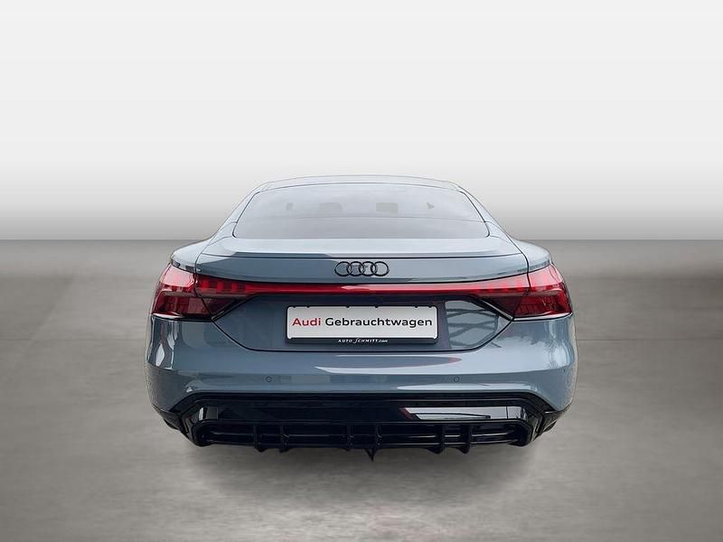 Gebraucht Audi e-tron GT quattro Basis 439 kW (598 PS) 2024 Kemoragrau metallic Limousine