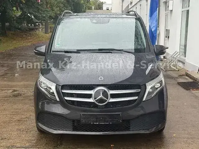 Gebraucht Mercedes V250 AMG line 190 PS (139 kW) 2021 Graphitgrau Van / Kleinbus