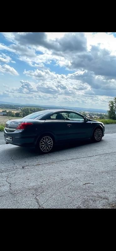 Gebraucht Opel Astra Cabriolet 140 PS (102 kW) 2008 Blau Cabrio