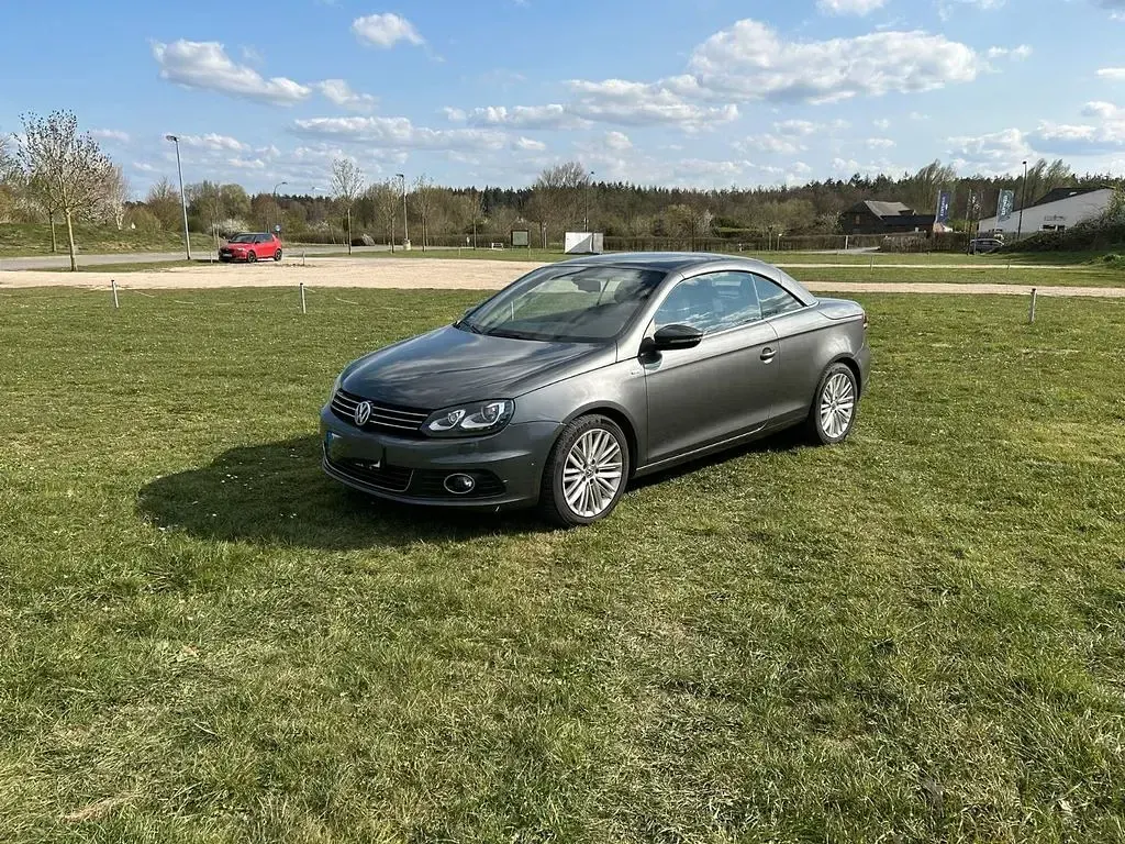 Gebraucht VW Eos 140 PS (102 kW) 2014 Grau Cabrio