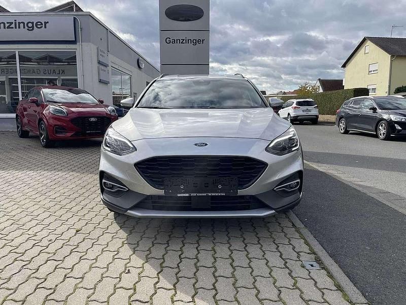 Gebraucht Ford Focus Active X 150 PS (110 kW) 2020 Polarsilbermetallic (metallic) Kombi