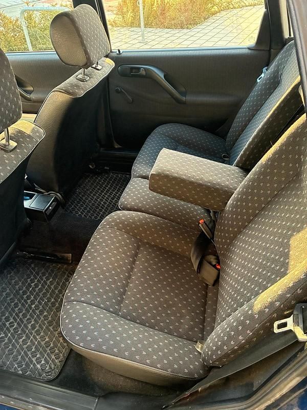 Gebraucht VW Passat 90 PS (66 kW) 1993 Blau Kombi