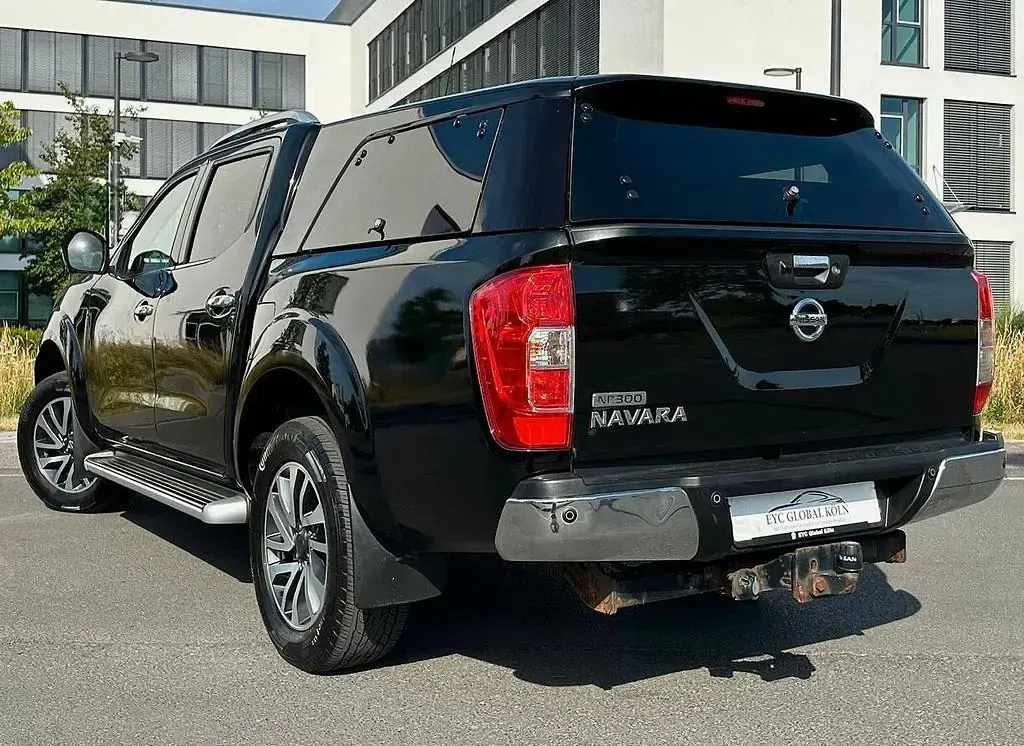 Gebraucht Nissan Navara Tekna 190 PS (139 kW) 2016 Schwarz Pickup