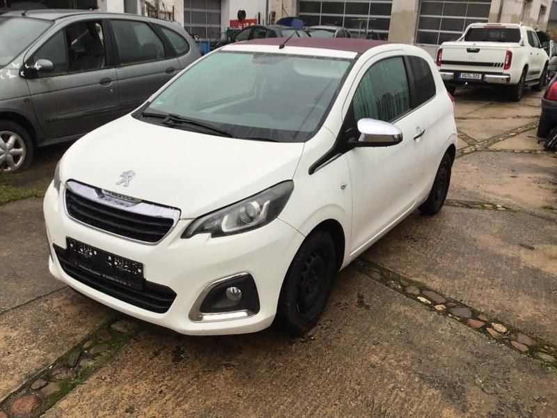 Gebraucht Peugeot 108 Allure 82 PS (60 kW) 2014 Kleinwagen