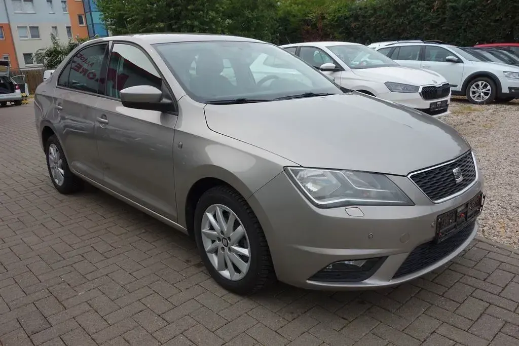 Gebraucht Skoda Rapid Style 122 PS (89 kW) 2014 Beige Kleinwagen