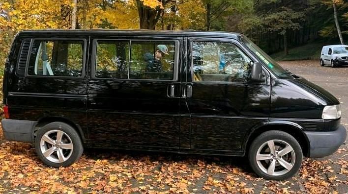 Gebraucht VW T4 116 PS (85 kW) 2002 Schwarz Van