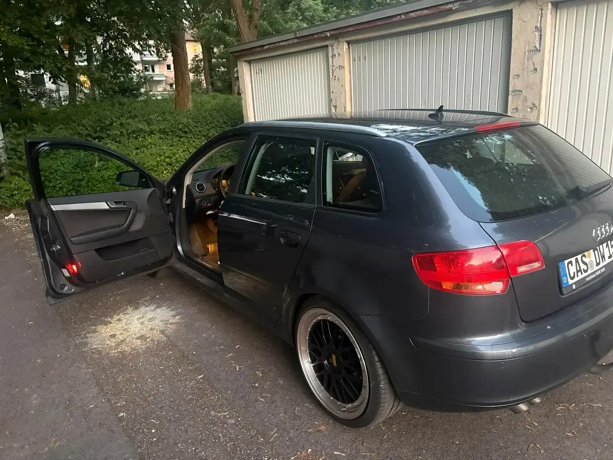 Gebraucht Audi A3 Sportback 140 PS (102 kW) 2007 Grau Kleinwagen