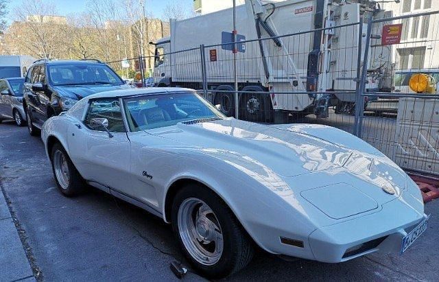 Gebraucht Corvette Stingray 167 PS (122 kW) 1975 Weiß Coupé