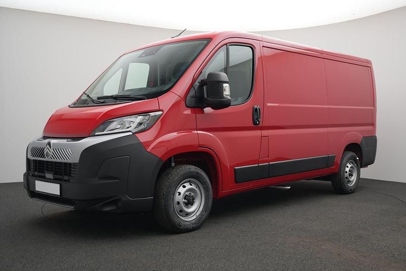 Gebraucht Citroën Jumper 120 PS (88 kW) 2025 Tizianrot (sonderf Van / Kleinbus
