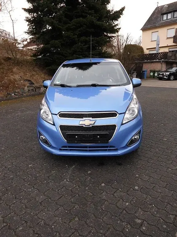 Second-hand Chevrolet Spark LT 68 CP (50 kW) 2014 Albastru Hatchback
