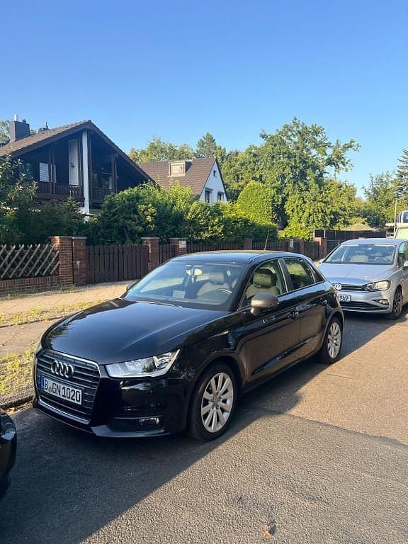 Schwarz Gebraucht 2017 Audi A1 Sportback Sport Kleinwagen | 11.500 € (Superpreis) - Bild 1/4