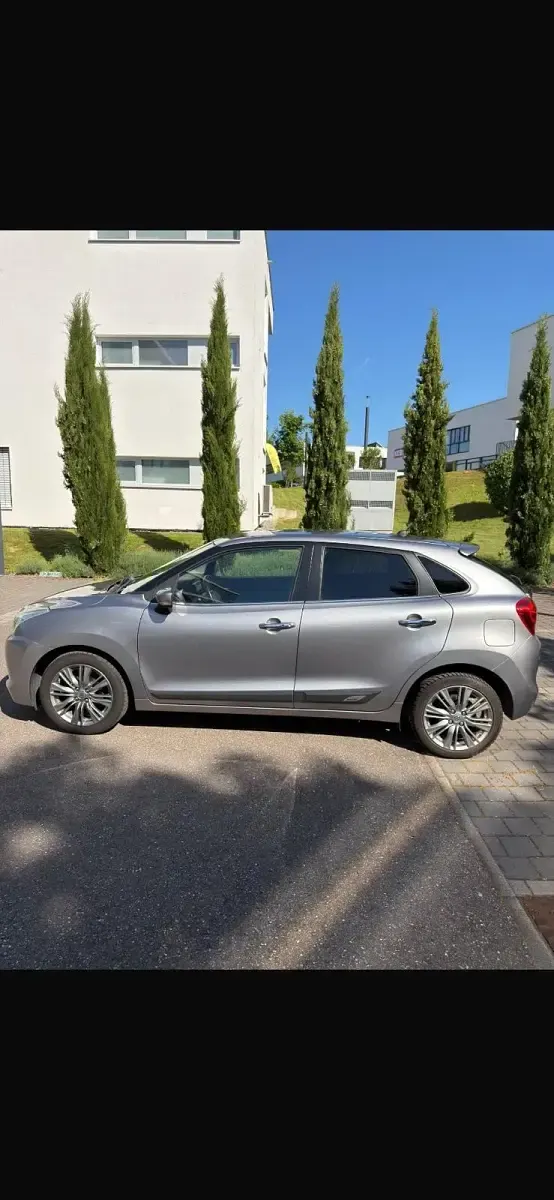 Gebraucht Suzuki Baleno 90 PS (66 kW) 2016 Grau Kleinwagen