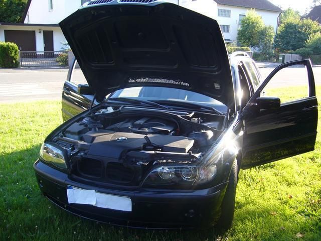 Gebraucht BMW 318 Lifestyle 194 PS (142 kW) 2004 Schwarz metallic Kombi