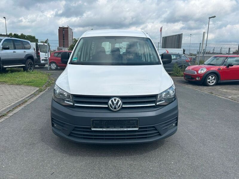 Weiß Gebraucht 2016 VW Caddy Maxi Van / Kleinbus | 7.200 € (Guter Preis) - Bild 1/2