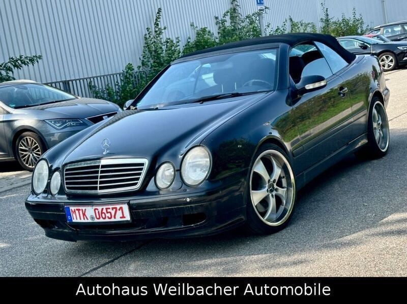Schwarz Gebraucht 2001 Mercedes CLK430 Avantgarde Cabrio | 7.900 € (Fairer Preis) - Bild 1/4
