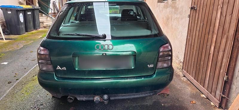 Gebraucht Audi A4 101 PS (74 kW) 1997 Grün Kombi