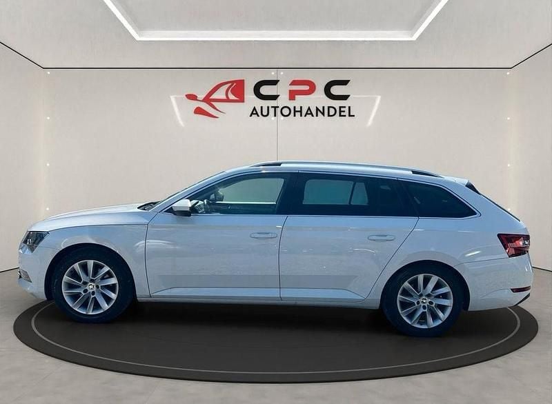 Gebraucht Skoda Superb Style 150 PS (110 kW) 2019 Weiß Kombi