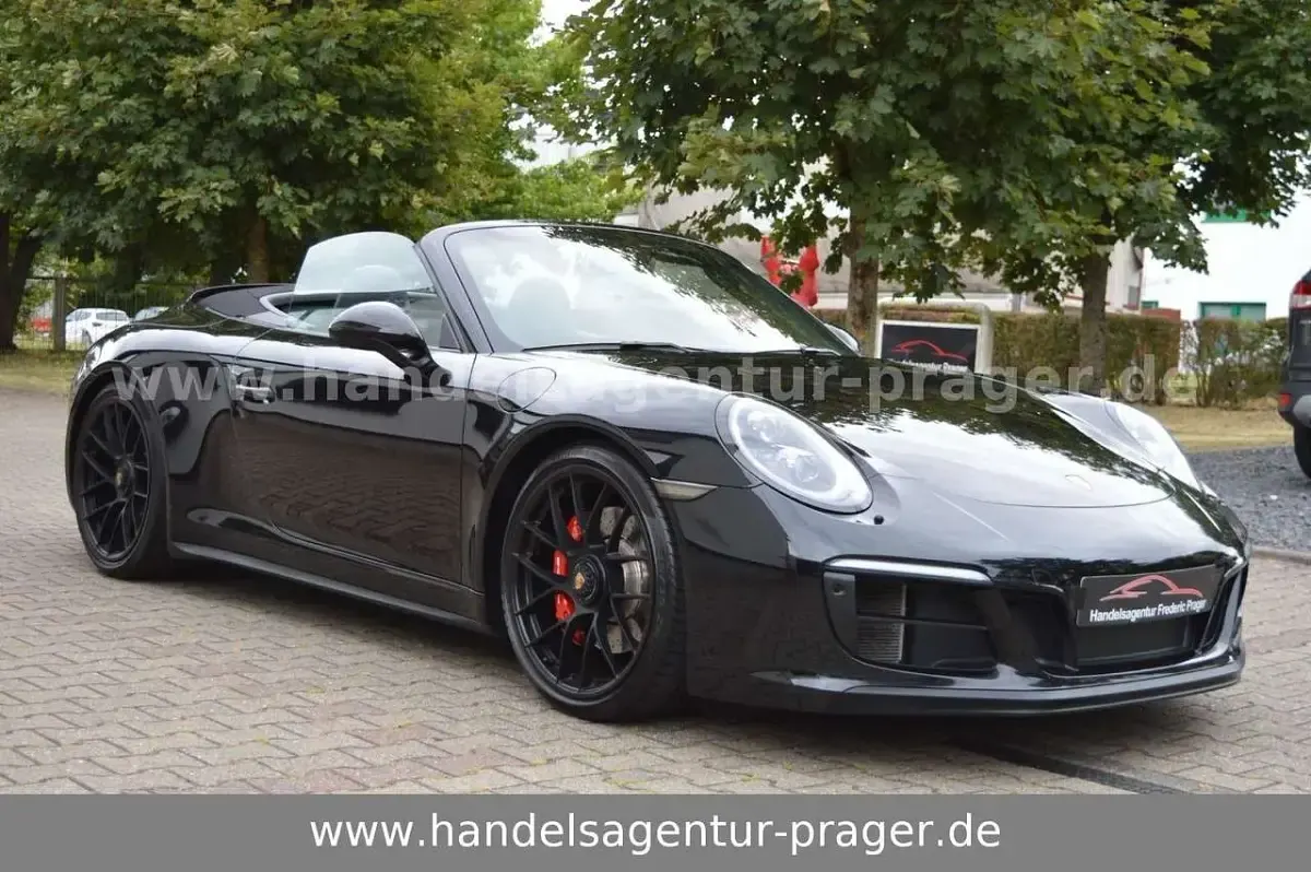 Gebraucht Porsche 991 450 PS (330 kW) 2018 Tiefschwarzmetallic Cabrio