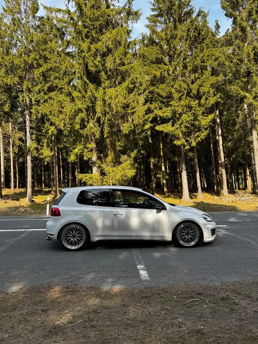 Gebraucht VW Golf VI GTI 206 PS (151 kW) 2011 Weiß Coupé