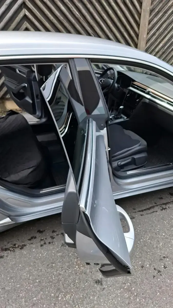 Gebraucht VW Arteon 150 PS (110 kW) 2023 Silber Kombi