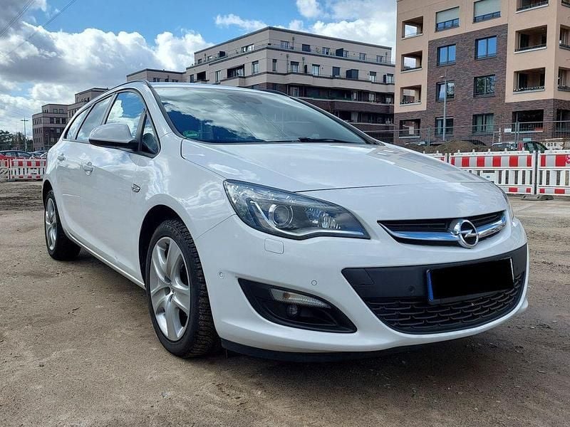 Gebraucht Opel Astra 120 PS (88 kW) 2015 Weiß Kombi