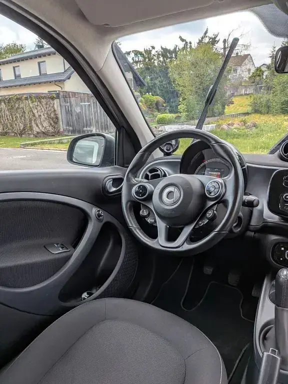 Usata Smart ForFour 71 CV (52 kW) 2017 Nero Utilitaria