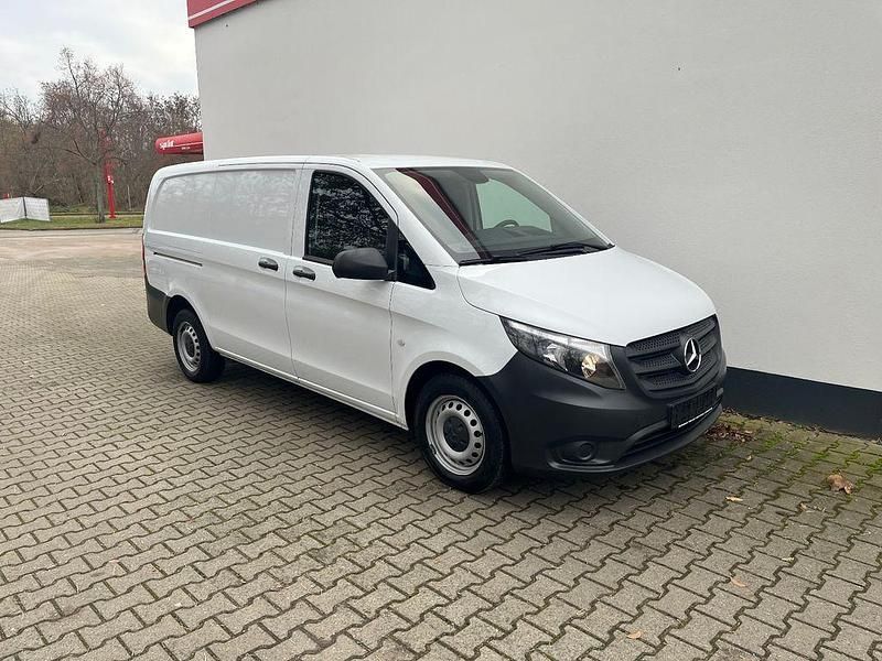 Gebraucht Mercedes Vito 102 PS (75 kW) 2020 Weiß Van