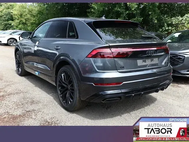 Neu Audi Q8 Comfort 286 PS (210 kW) 2026 Grau SUV