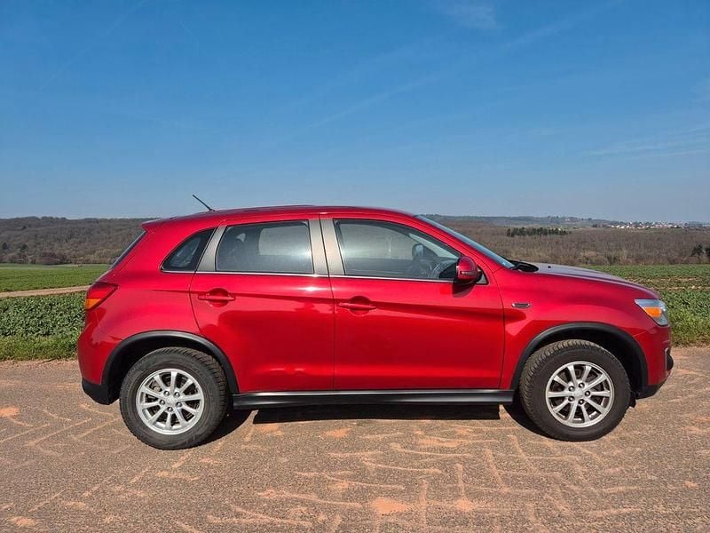 Gebraucht Mitsubishi ASX Diamant Edition 117 PS (86 kW) 2016 Rot SUV