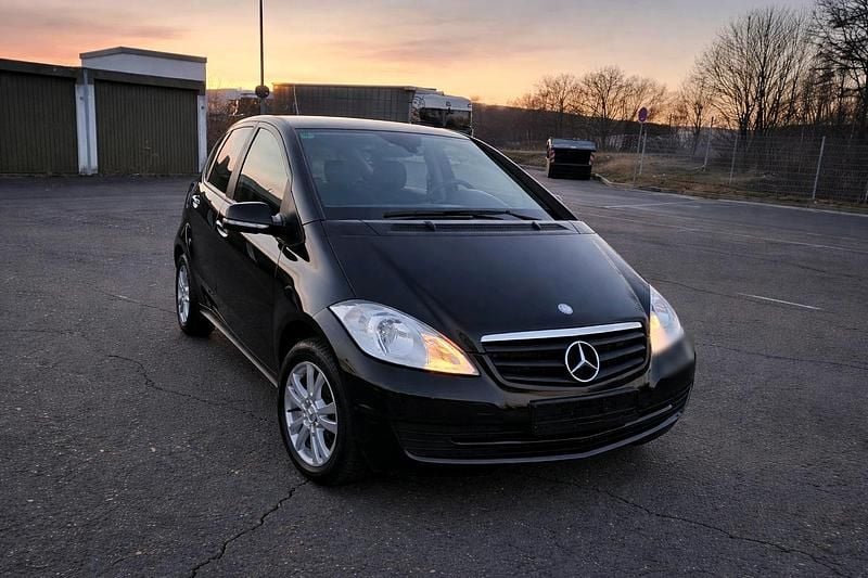 Gebraucht Mercedes A150 95 PS (69 kW) 2008 Schwarz Kleinwagen