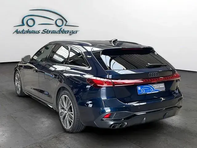 Gebraucht Audi A5 S-line plus 204 PS (150 kW) 2025 Firmamentblau Kombi