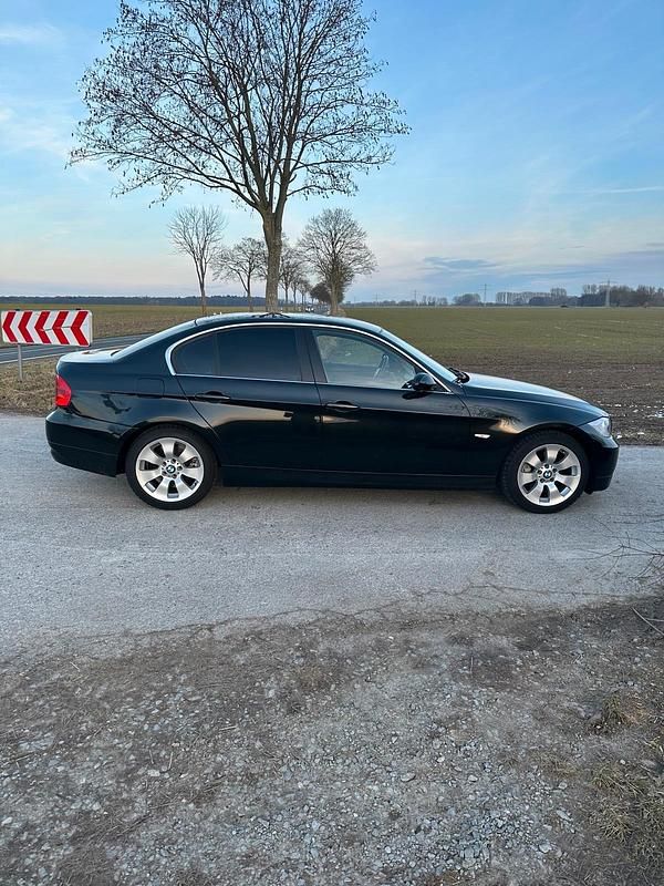 Gebraucht BMW 330 258 PS (189 kW) 2005 Schwarz Limousine