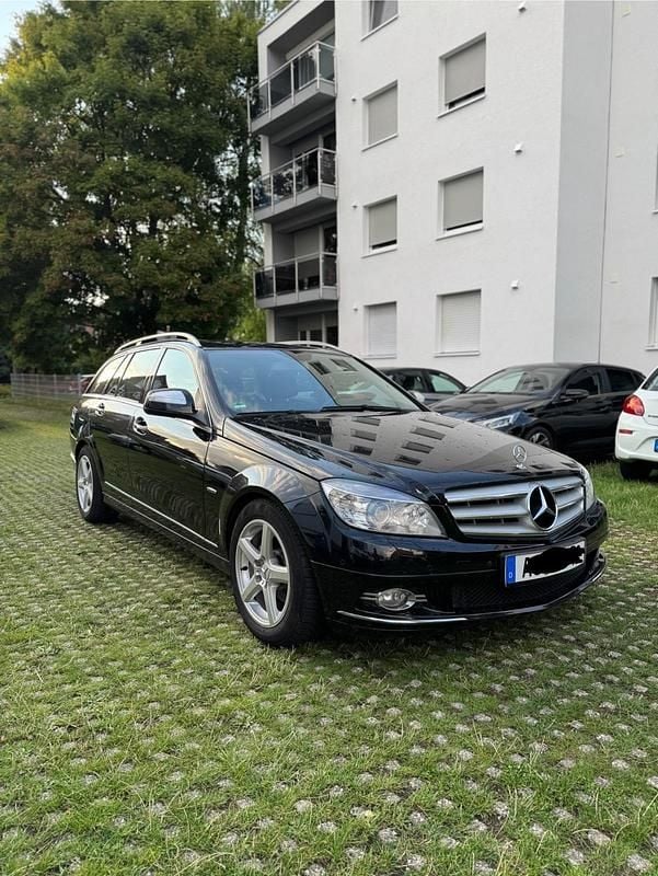 Schwarz Gebraucht 2008 Mercedes C200 Avantgarde Kombi | 6.499 € (Guter Preis) - Bild 1/4