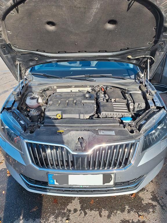 Gebraucht Skoda Superb Ambition 150 PS (110 kW) 2015 Grau Kombi