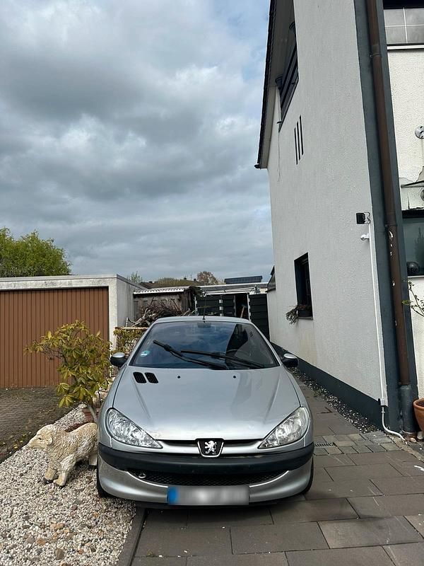 Gebraucht Peugeot 206 CC 109 PS (80 kW) 2003 Grau Cabrio