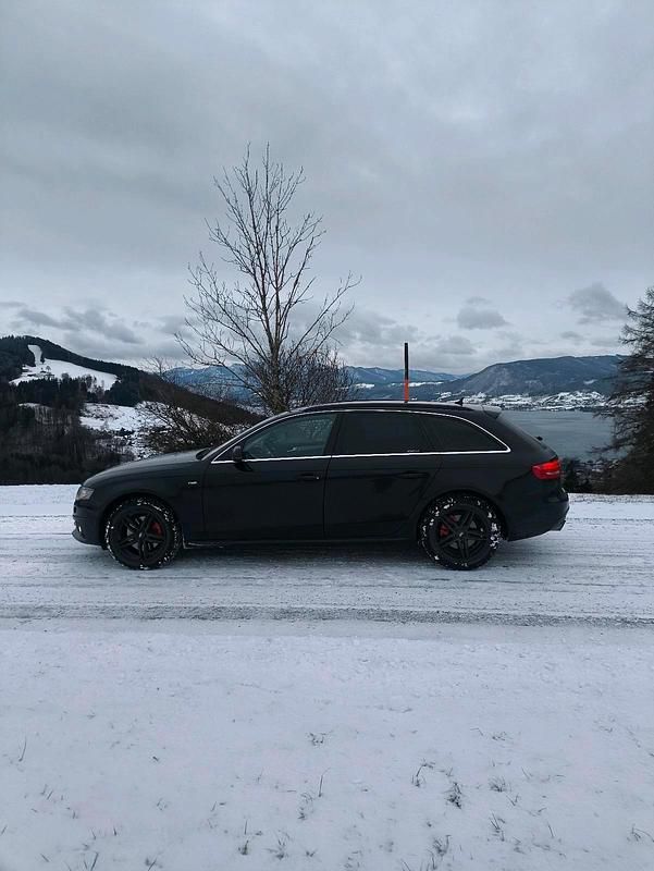 Gebraucht Audi A4 120 PS (88 kW) 2011 Schwarz Kombi