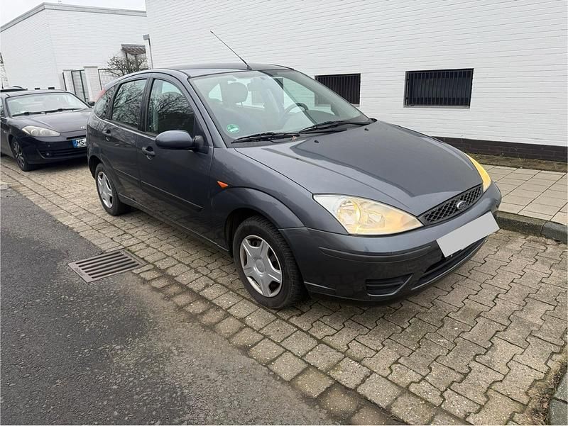 Gebraucht Ford Focus 75 PS (55 kW) 2003 Grau Limousine