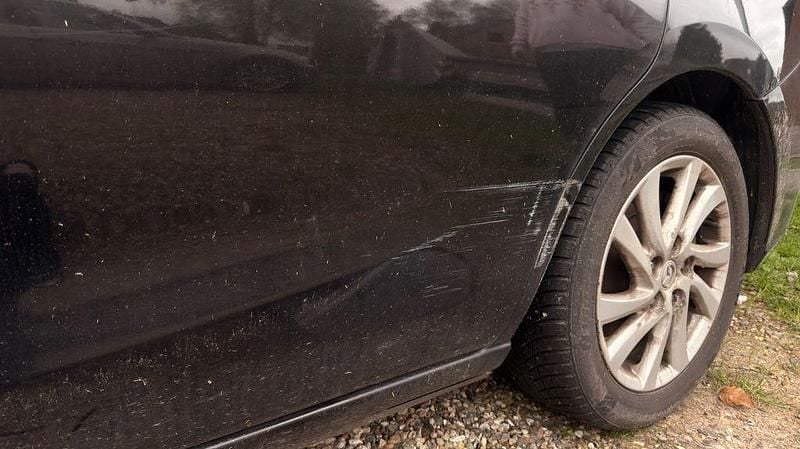 Gebraucht Mazda 5 Prime-Line 116 PS (85 kW) 2012 Schwarz Van / Kleinbus