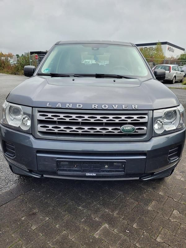 Grau Gebraucht 2011 Land Rover Freelander 2 SUV | 4.700 € (Guter Preis) - Bild 1/4