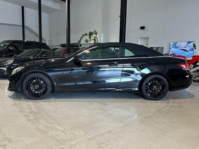 Gebraucht Mercedes E200 AMG 184 PS (135 kW) 2017 Schwarz Cabrio