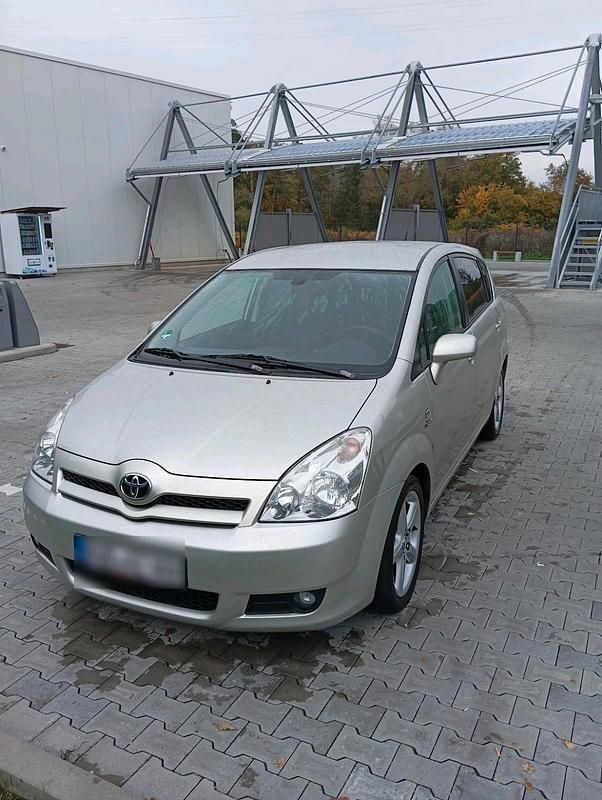 Gebraucht Toyota Corolla 177 PS (130 kW) 2007 Silber Van / Kleinbus