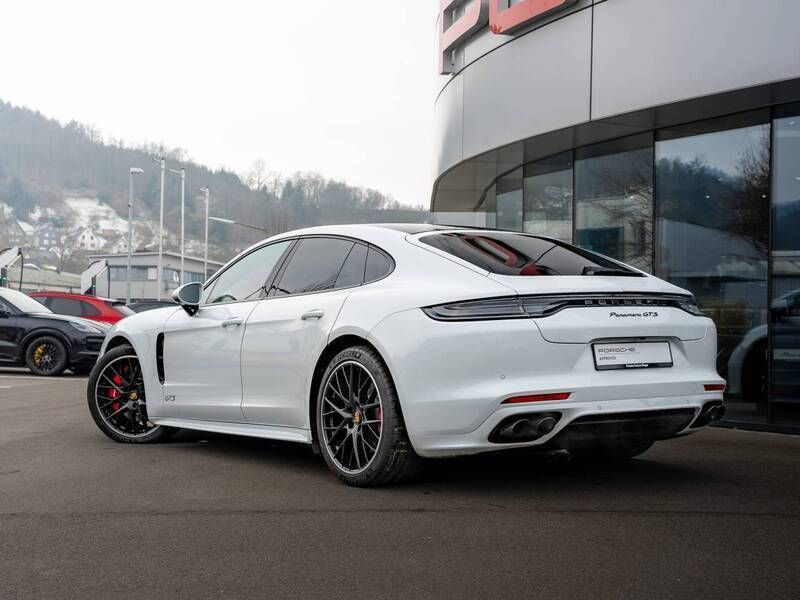 Gebraucht Porsche Panamera GTS 480 PS (353 kW) 2021 Carraraweißmetallic Limousine
