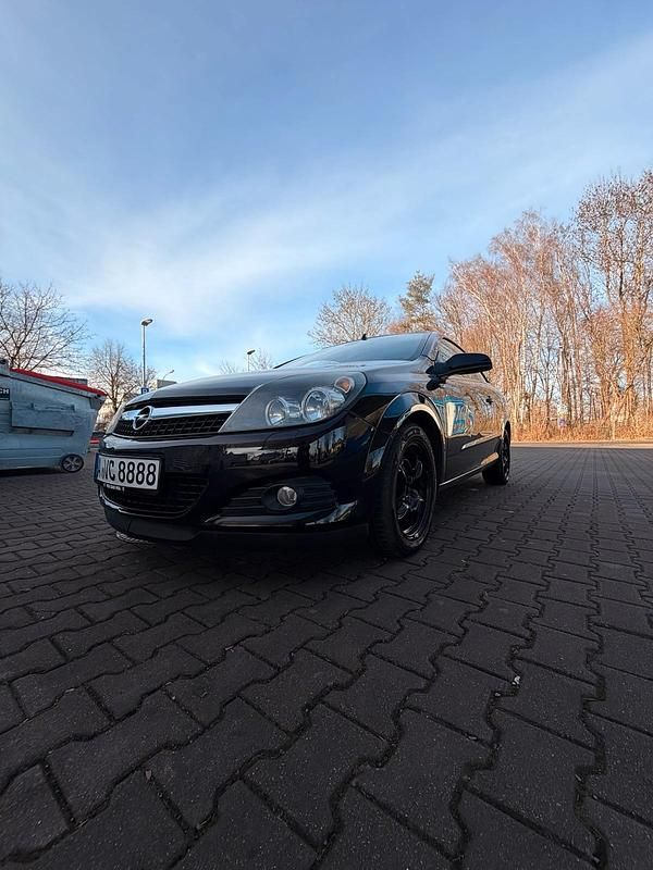 Gebraucht Opel Astra Cabriolet 140 PS (102 kW) 2007 Schwarz Cabrio