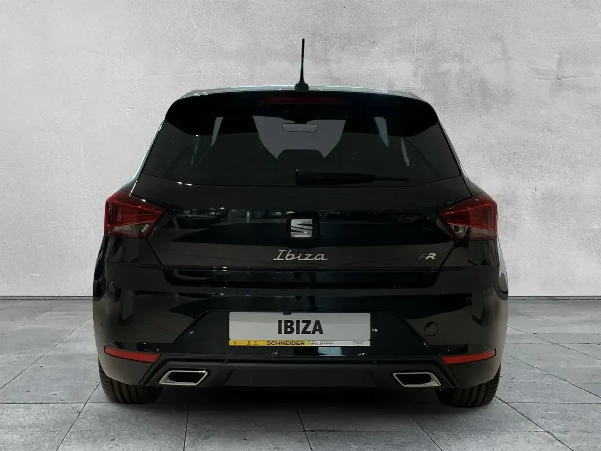 Neu Seat Ibiza Black Edition 116 PS (85 kW) 2025 Schwarz Limousine