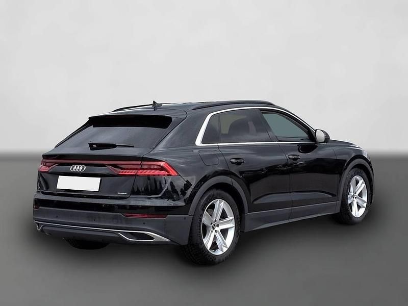 Gebraucht Audi Q8 286 PS (210 kW) 2022 Schwarz SUV