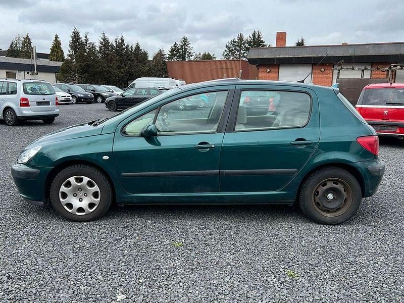 Gebraucht Peugeot 307 Premium 109 PS (80 kW) 2003 Grün Limousine